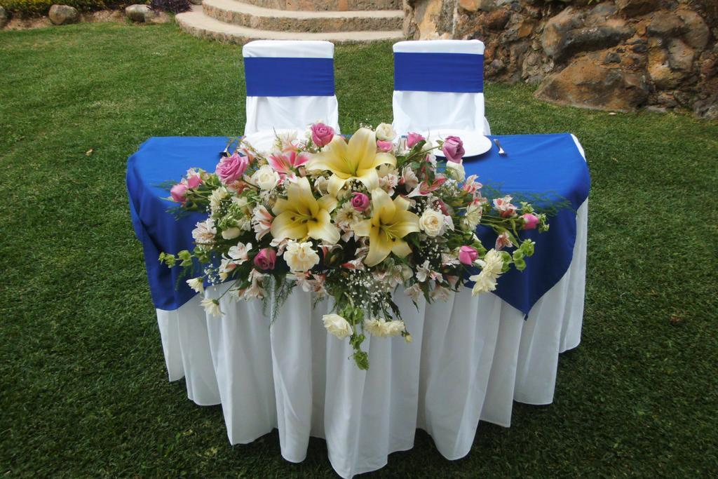 טפוזטלן Hotel Atuaraa מראה חיצוני תמונה