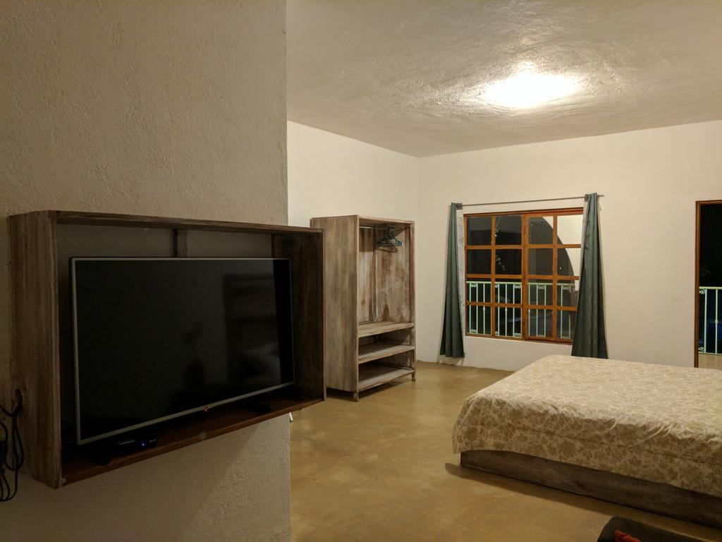 טפוזטלן Hotel Atuaraa מראה חיצוני תמונה