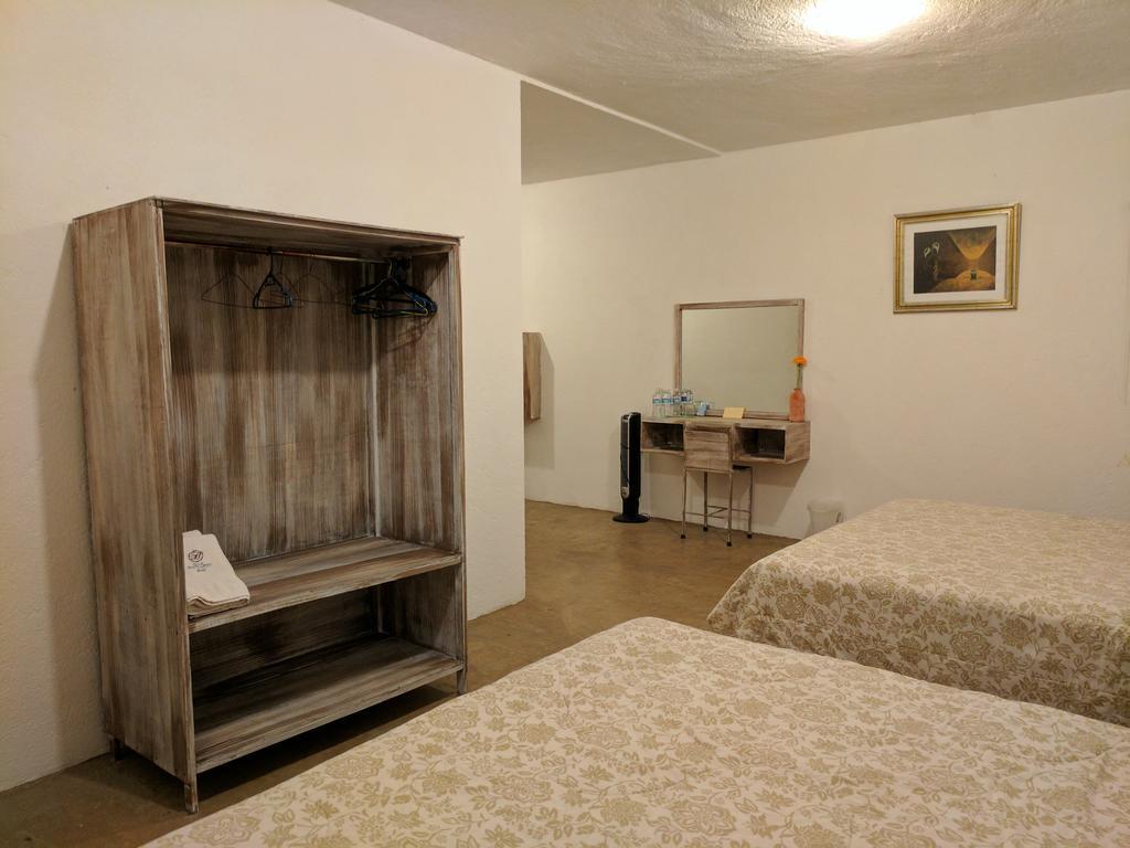 טפוזטלן Hotel Atuaraa מראה חיצוני תמונה