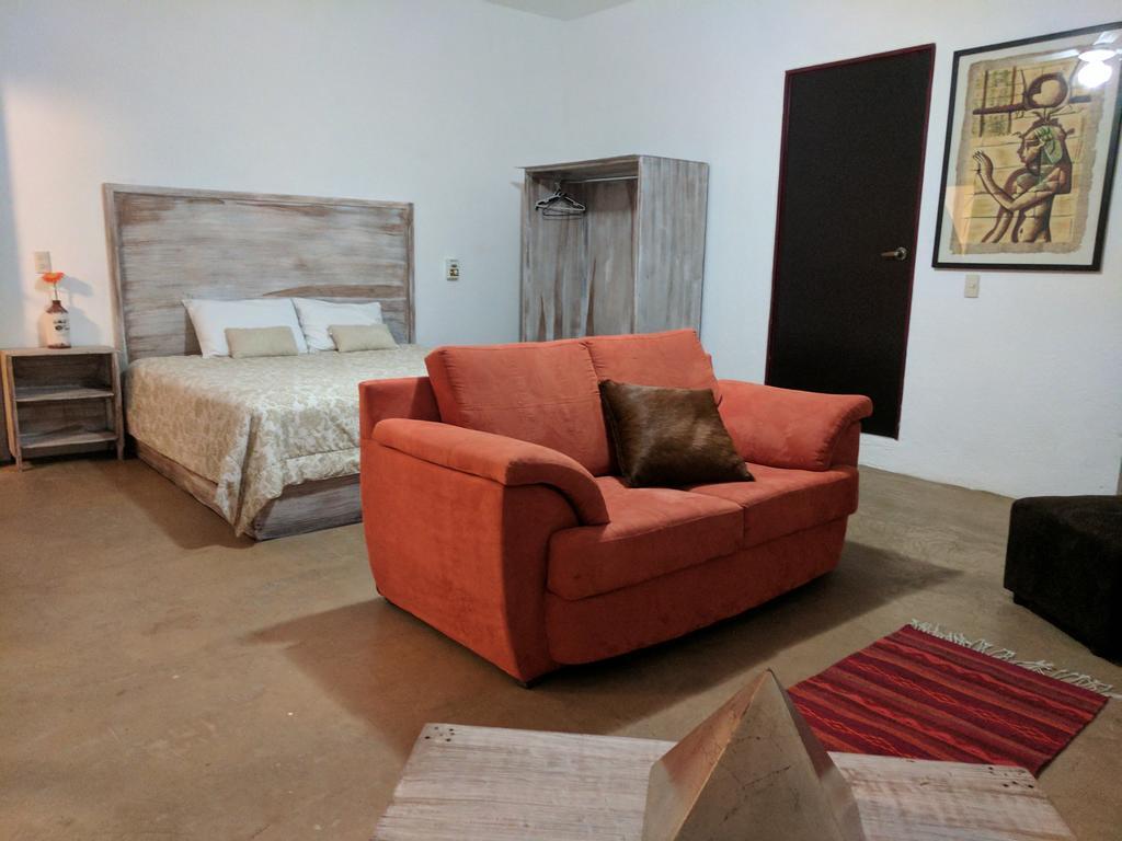 טפוזטלן Hotel Atuaraa מראה חיצוני תמונה