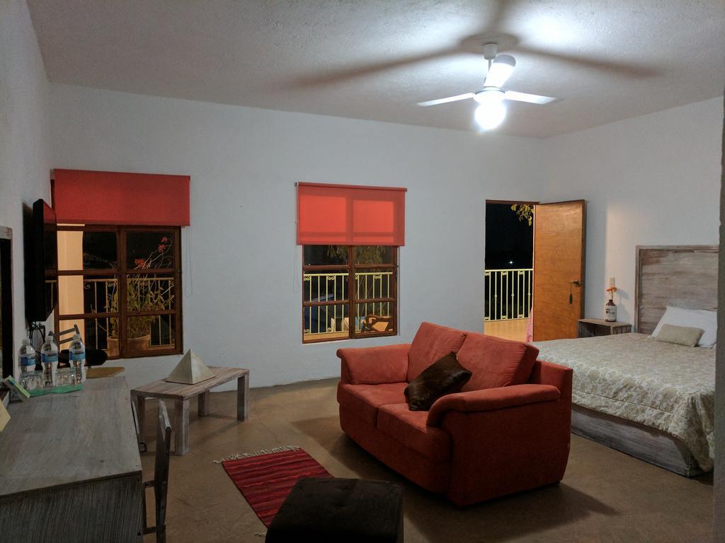 טפוזטלן Hotel Atuaraa מראה חיצוני תמונה