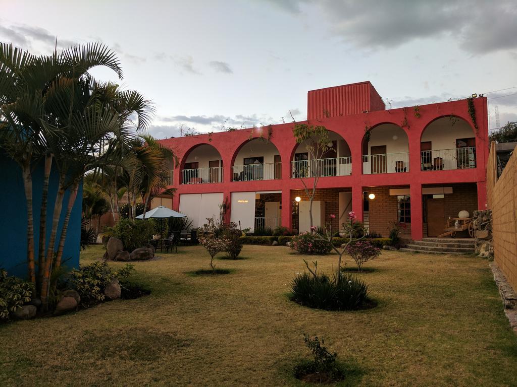 טפוזטלן Hotel Atuaraa מראה חיצוני תמונה